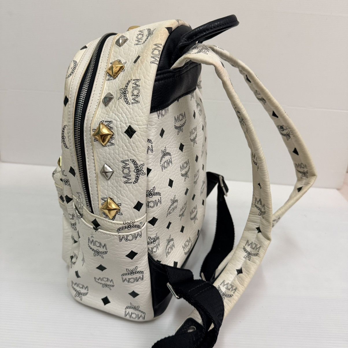 MCM MCM White Stuck Medium Backpack Size ONE SIZE - 10 Thumbnail