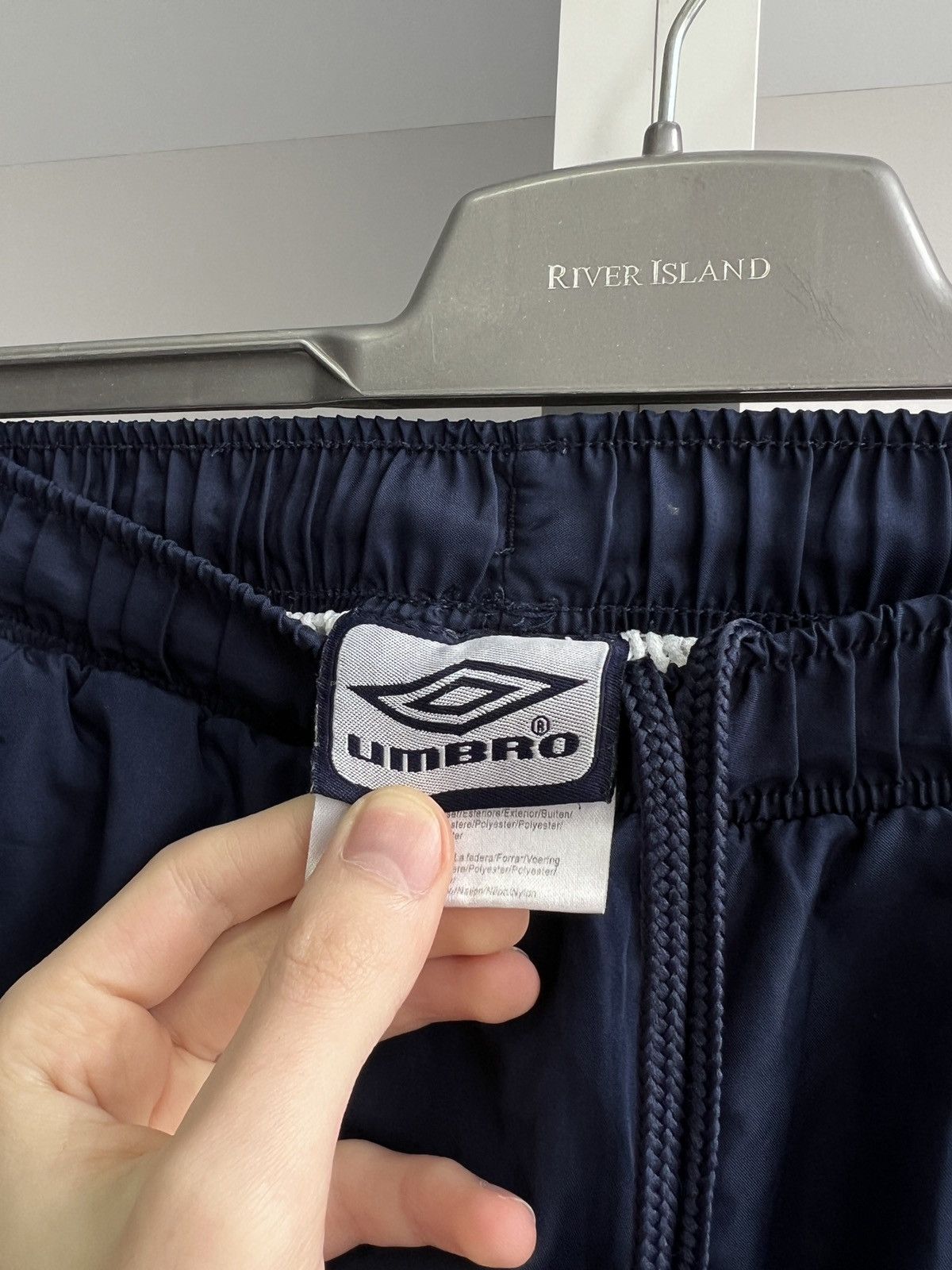 Umbro × Vintage Vintage Umbro nylon pants with lampas Size US 37 - 6 Thumbnail