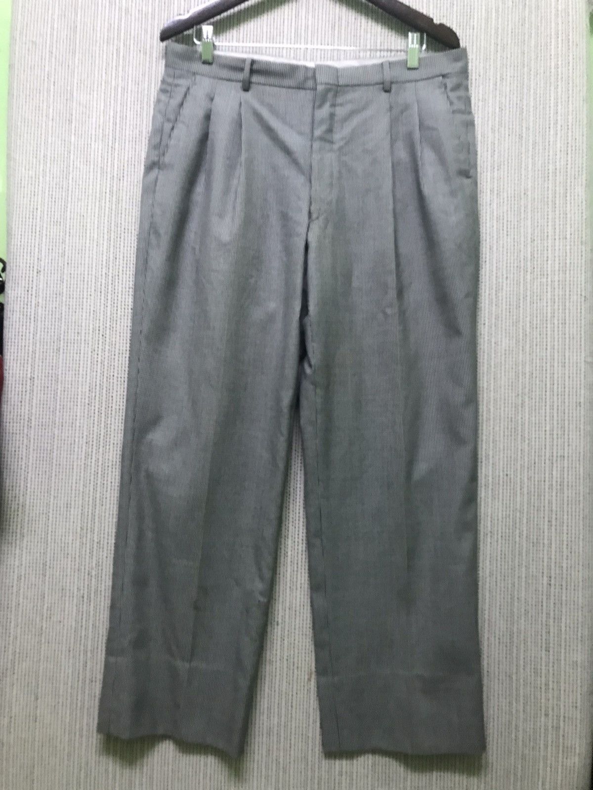 Balenciaga Balenciaga Grey Pleated Slacks Trousers Classic Tailored Fit Size US 35 - 2 Thumbnail
