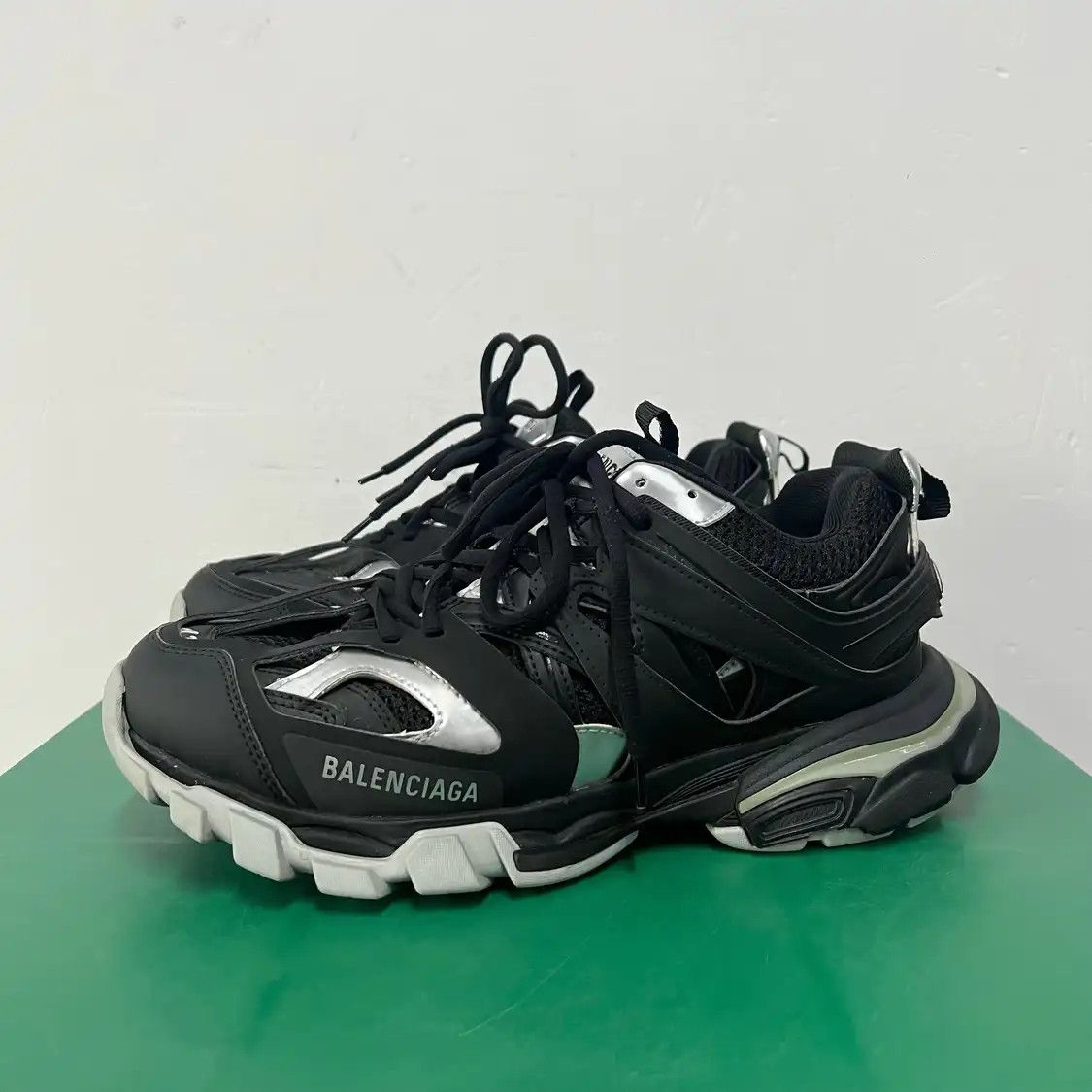 Balenciaga Balenciaga Track in Black - Size 41 | Grailed