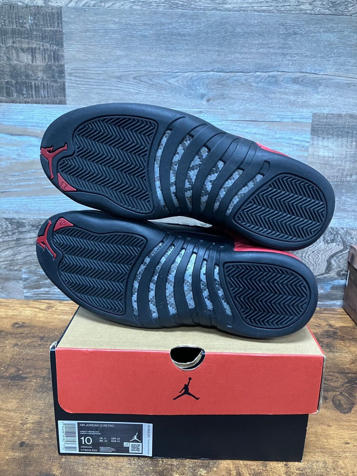 Jordan Brand 10-Air Jordan 12 Reverse Flu Game Size US 10 / EU 43 - 5 Thumbnail