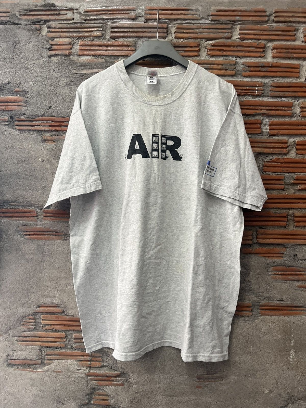 Arts & Science Vintage AIR IBM Business Partner an AIR-raising 90’s Tshirt Size US XL / EU 56 / 4 - 2 Thumbnail