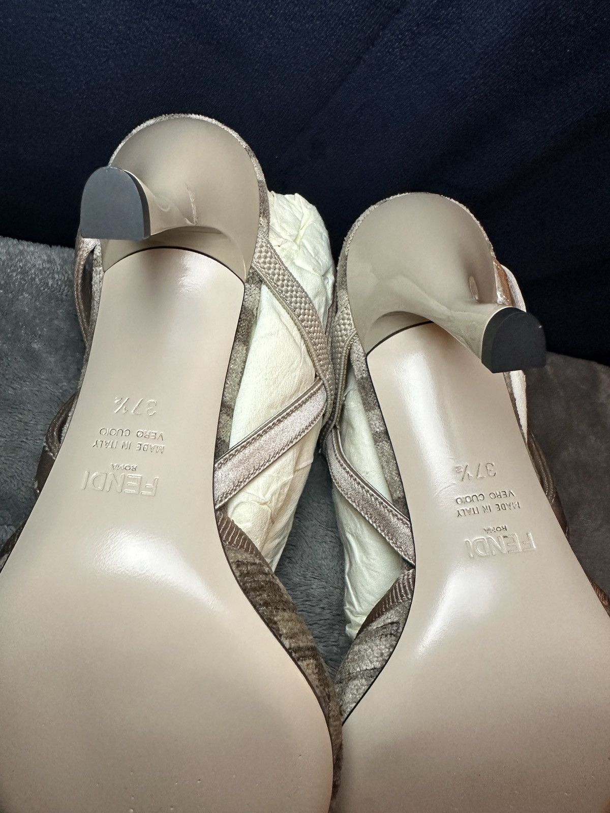 Fendi Fendi Colibri lite Size US 7.5 / IT 37.5 - 8 Thumbnail