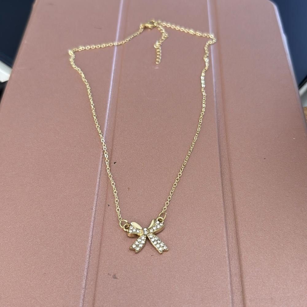 Designer Gold bow necklace Size ONE SIZE - 4 Thumbnail