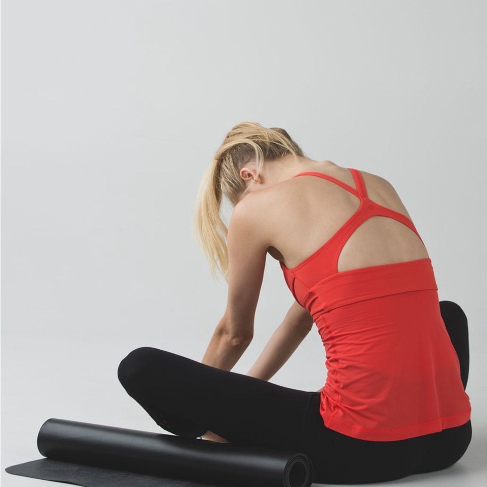 Lululemon Lululemon Wrap It Up Tank - Alarming - Size 6 Size M / US 6-8 / IT 42-44 - 3 Thumbnail