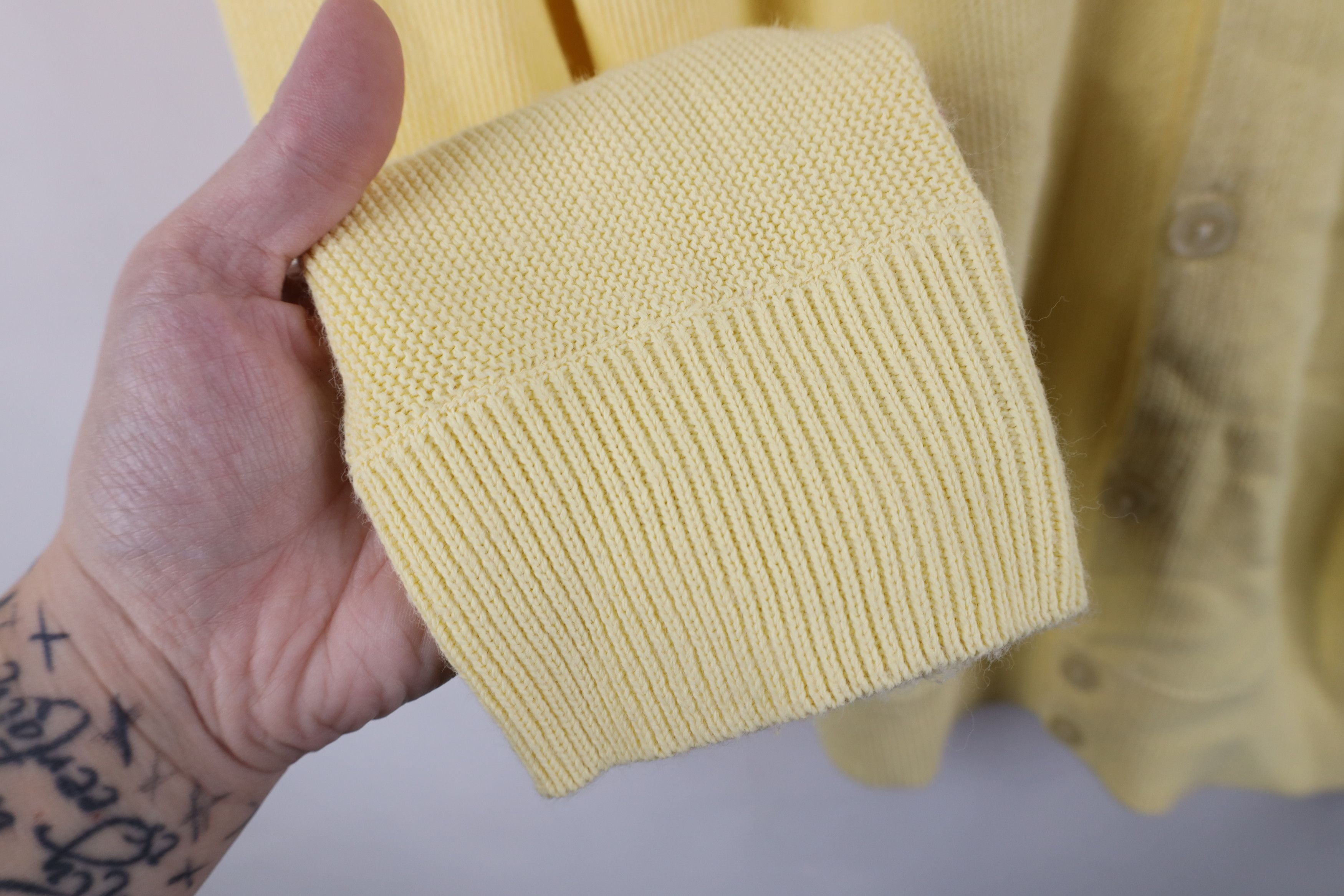 Vintage Vintage 70s Streetwear Knit Cardigan Sweater Yellow Acrylic Size US XL / EU 56 / 4 - 5 Thumbnail