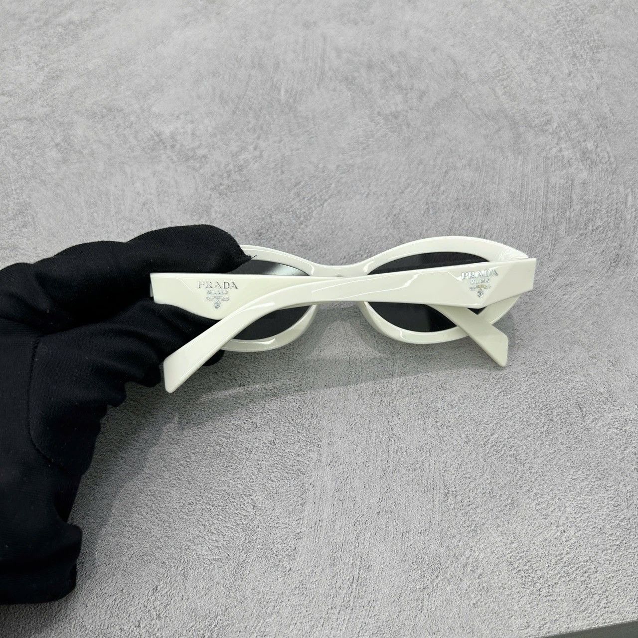 Prada PRADA 0PR PR26ZS 17K08Z SUNGLASSES Size ONE SIZE - 3 Thumbnail
