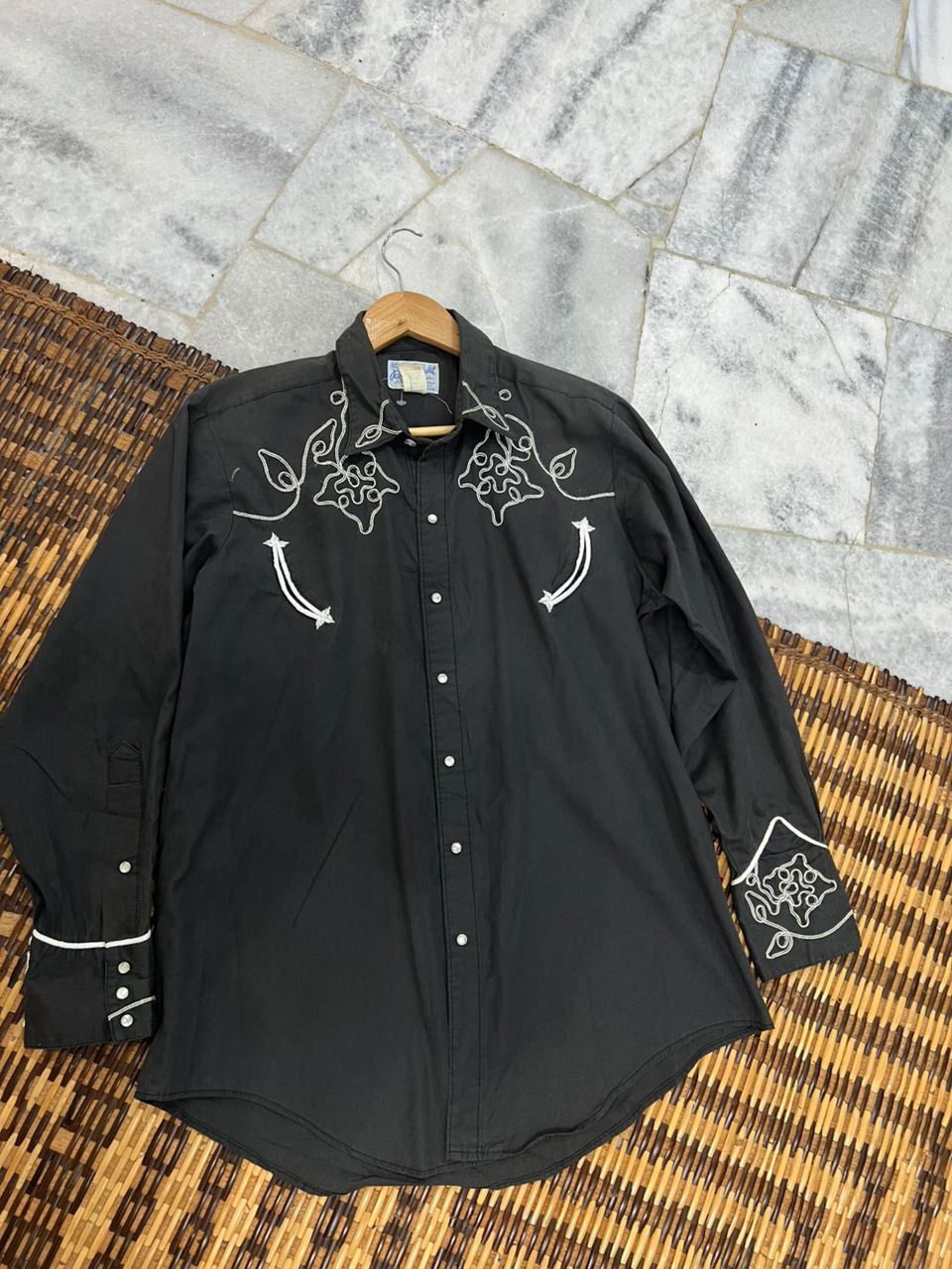 Rockmount Ranch Wear Rockmount Ranch Wear Embroidered shirt Size US M / EU 48-50 / 2 - 1 Thumbnail