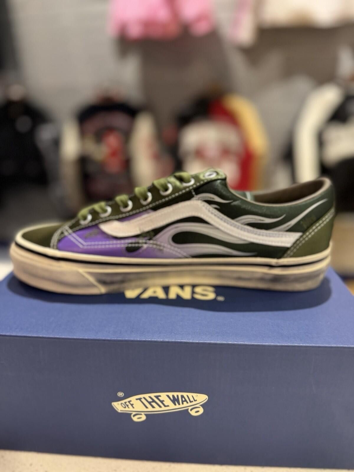 Vans Vans Archive Flame LX Premium Old Skool 36 Green (8) NEW Size US 8 / EU 41 - 7 Thumbnail
