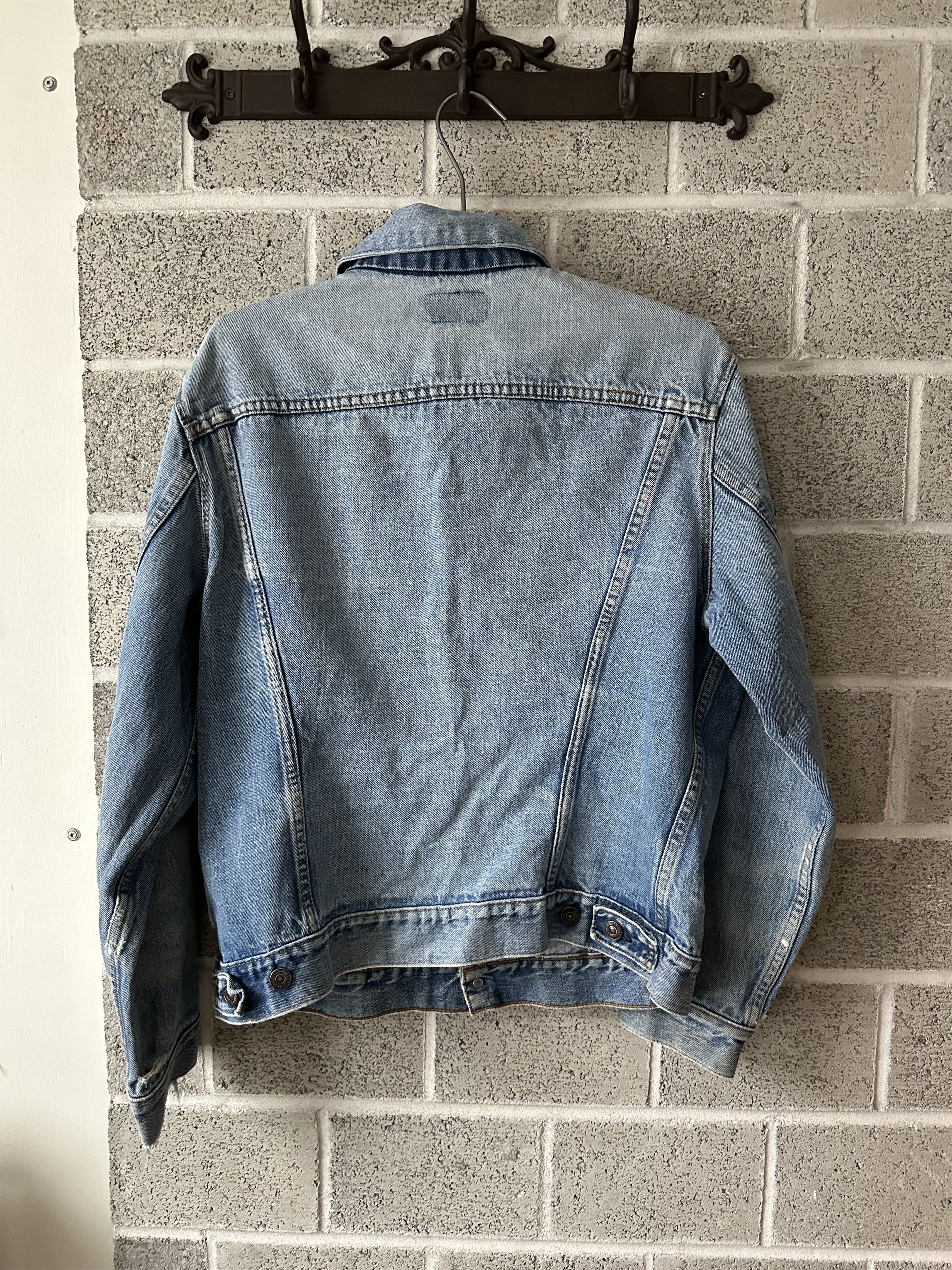 Vintage Distressed Levi’s Vintage Denim Jacket Size US M / EU 48-50 / 2 - 9 Thumbnail