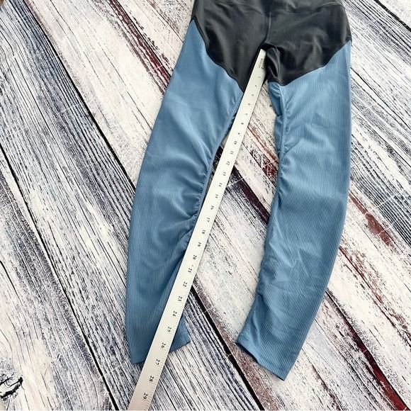 Other ZYIA Women's Blue and Gray Ribbed Yoga Activewear Leggings Size 27" / US 4 / IT 40 - 7 Thumbnail