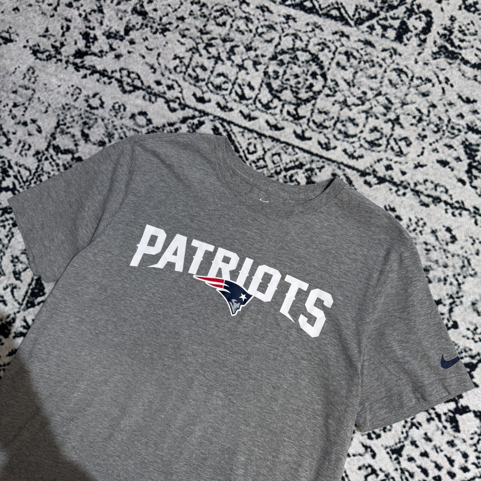 Nike × Vintage Vintage Nike Unisex Gray Cotton T-Shirt Size L Patriots NFL Size US L / EU 52-54 / 3 - 7 Thumbnail