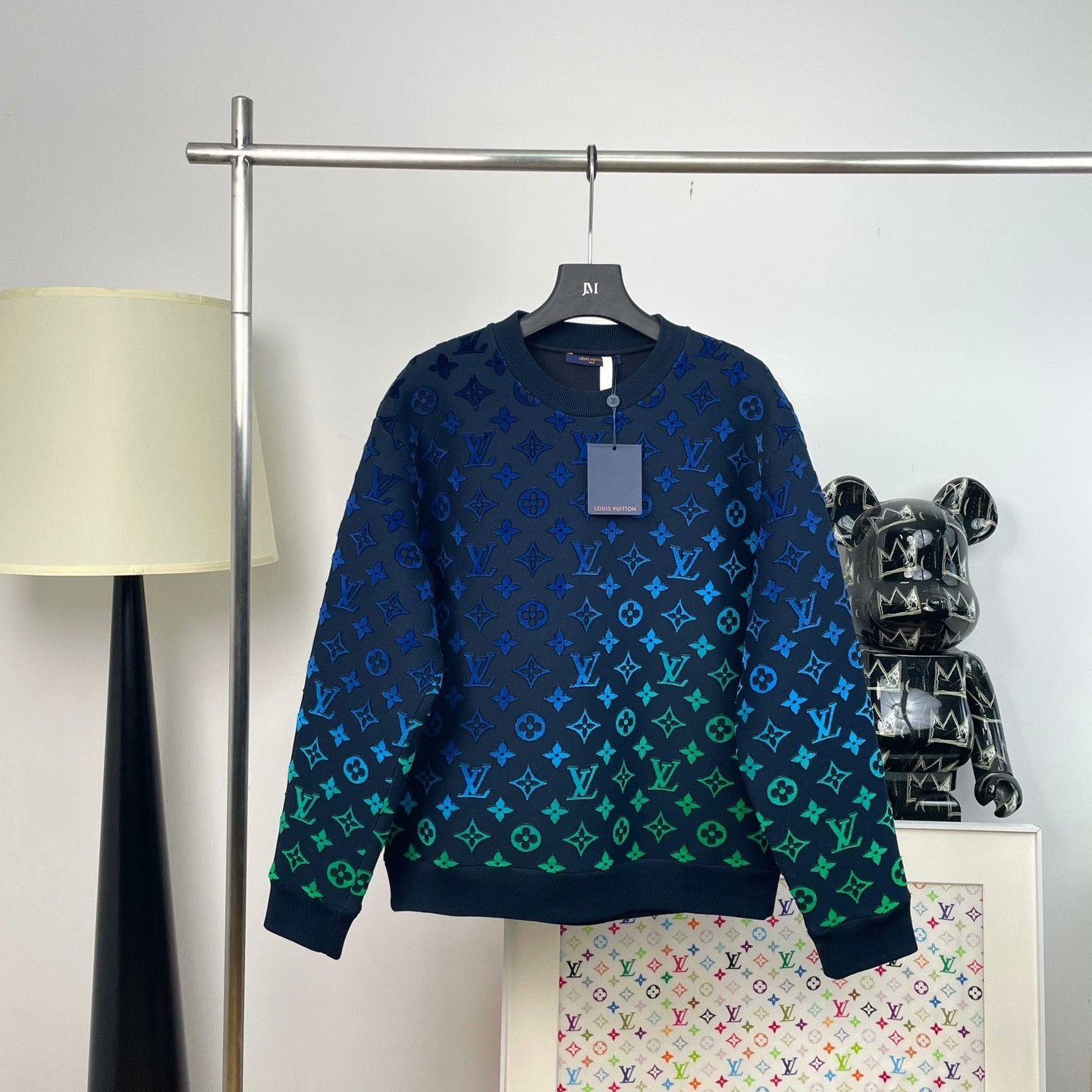 Louis Vuitton Louis Vuitton Tie-Dye Gradient Multi Hoodie l Men Size US L / EU 52-54 / 3 - 1 Thumbnail