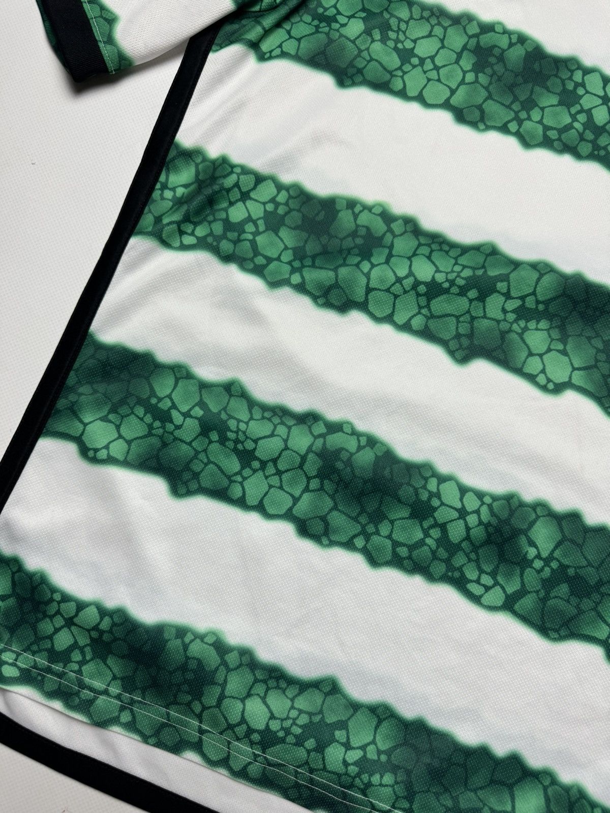 Adidas Rare Adidas Celtic 2023 soccer jersey y2k Size US S / EU 44-46 / 1 - 3 Thumbnail