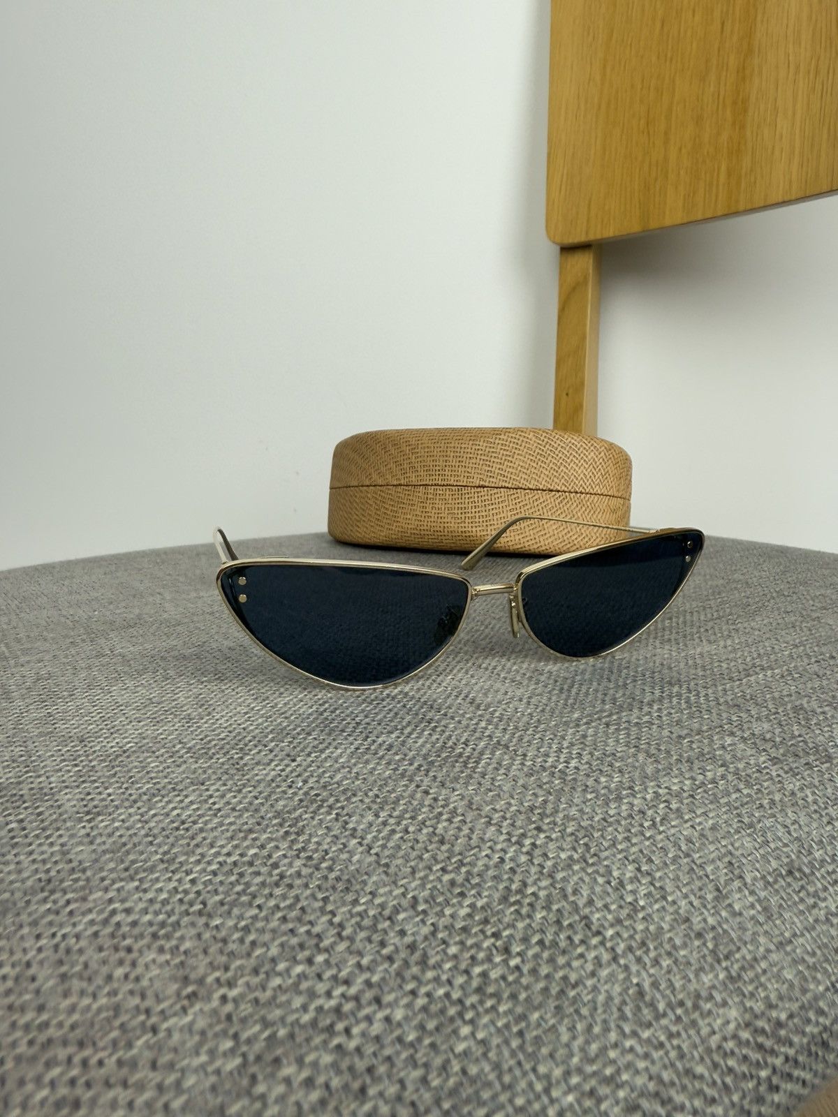 Dior × Vintage ICONIC DIOR MISS DIOR GALLIANO ERA SHIELD RIMLESS SHADES Size ONE SIZE - 4 Thumbnail