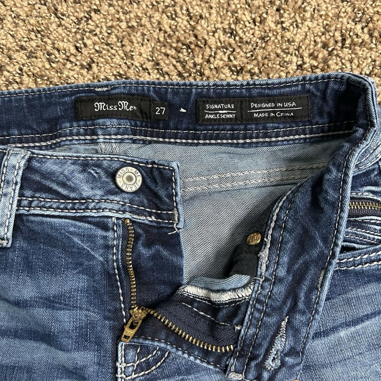 Miss Me Miss Me Ankle Skinny Low Rise Jeans Distressed Sz 27 Size 27" / US 4 / IT 40 - 4 Thumbnail