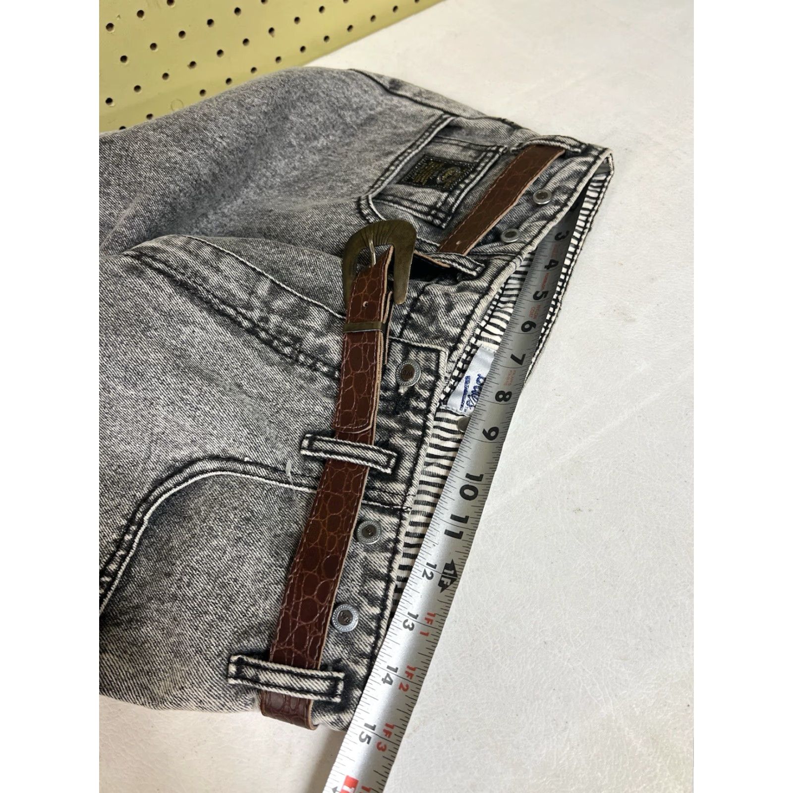 Vintage VINTAGE Weathered Blues Jeans Pants Denim Gray High Waist 80s Mom 17/18 Womens Jeans Size 38" / US 16 / IT 52 - 5 Thumbnail
