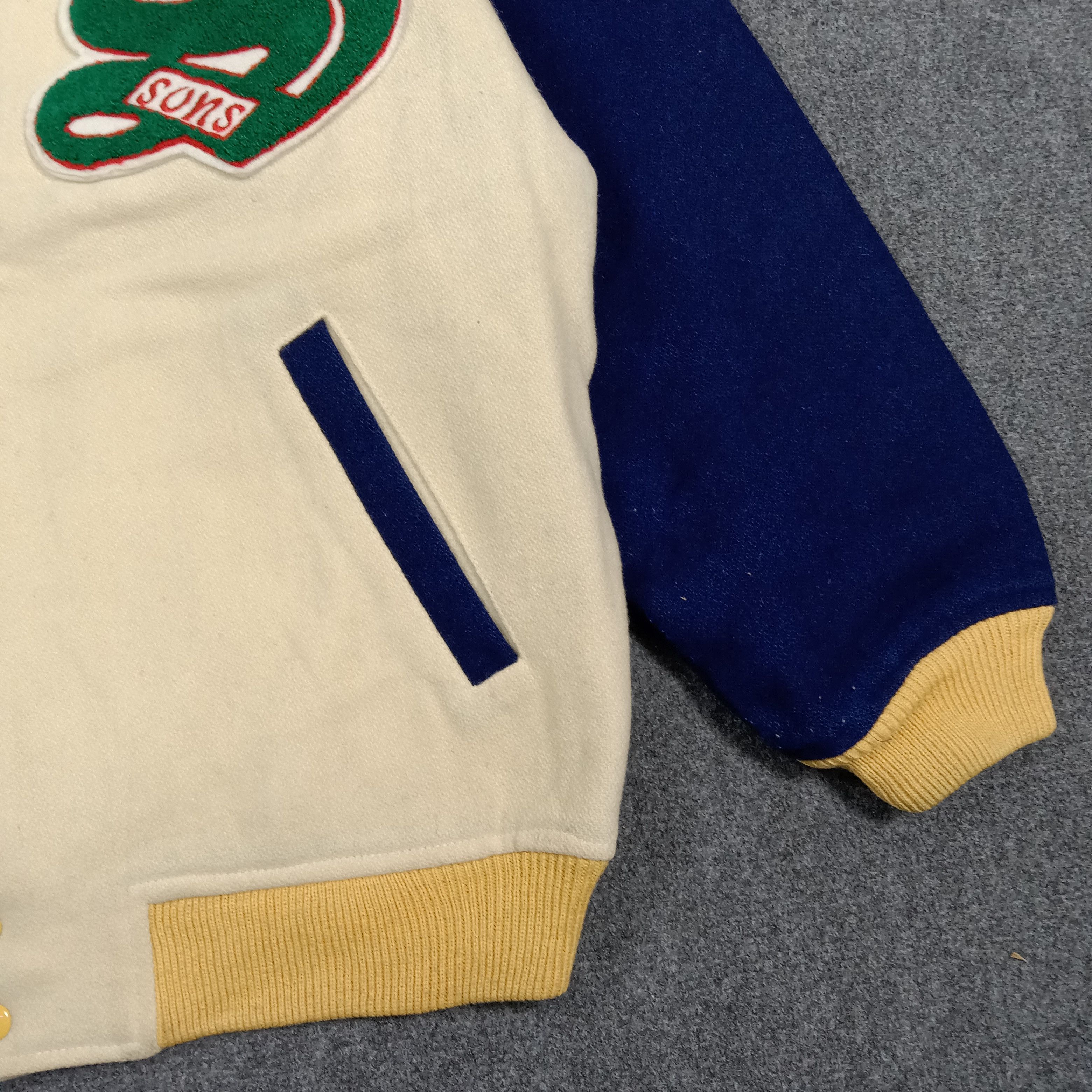 &SONS SONS Sports Custom Skull Logo Varsity Jacket C275N25 Size US XL / EU 56 / 4 - 4 Thumbnail