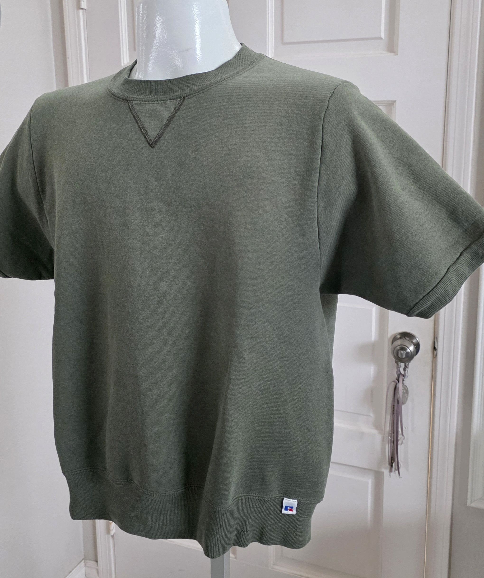 Russell Athletic Russell Athletic Vintage 90s USA Made short sleeve crewneck Size US M / EU 48-50 / 2 - 2 Thumbnail