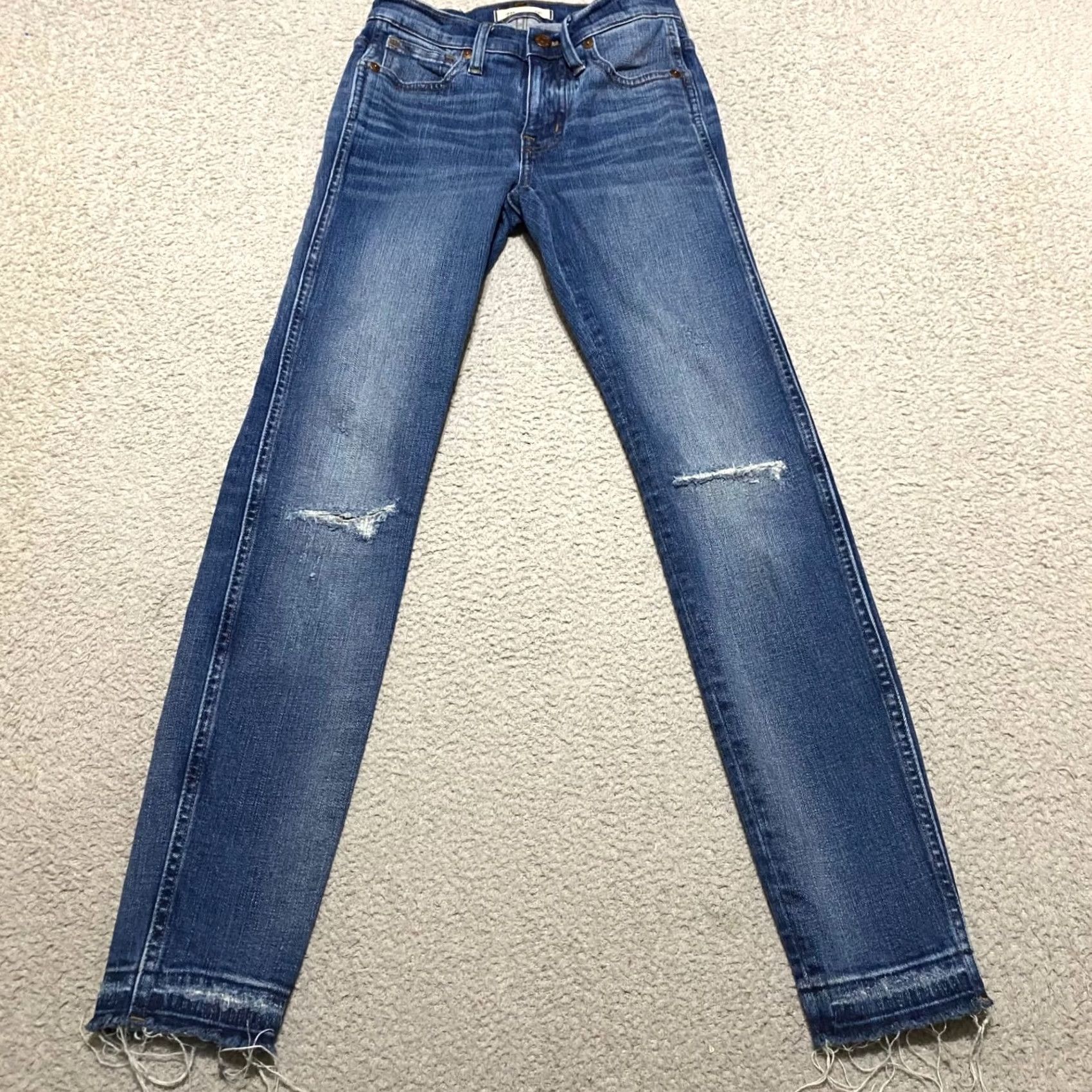 Madewell Madewell Jeans Womens 23 Blue Denim High Rise Skinny Leg Medium Wash Distressed Shirt Womens Jeans Size 40" / US 18 - 2 Thumbnail