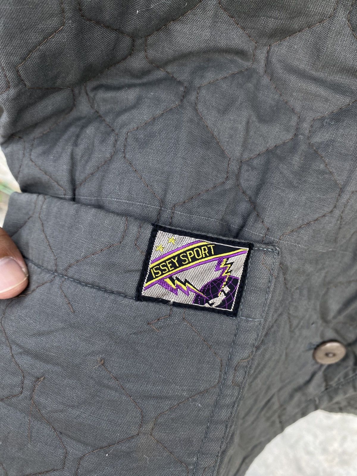 Issey Miyake Vintage 80’s Issey Sport quited jacket Size US M / EU 48-50 / 2 - 6 Thumbnail