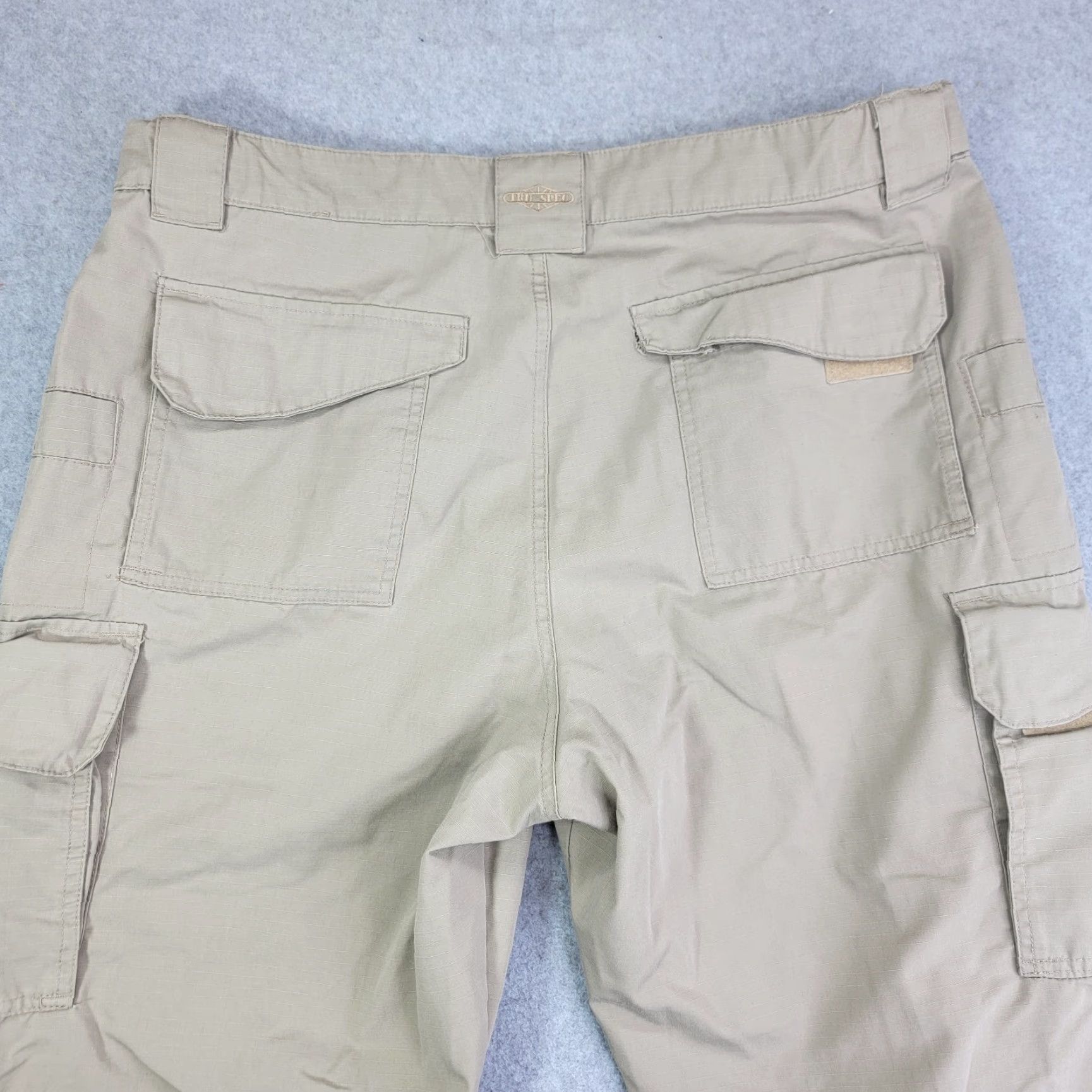 Vintage Tru-Spec Mens Cargo Pants 40x32 Beige Rip Stop Cargo Utility Work Pants Regular Straight Mens Size US 40 / EU 56 - 5 Thumbnail