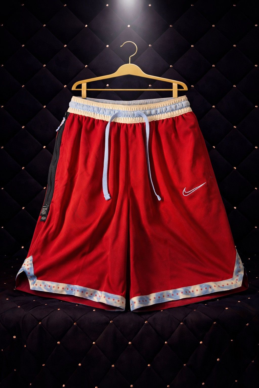 Nike NIKE STARS ZIP SHORTS Size US 34 / EU 50 - 1 Preview