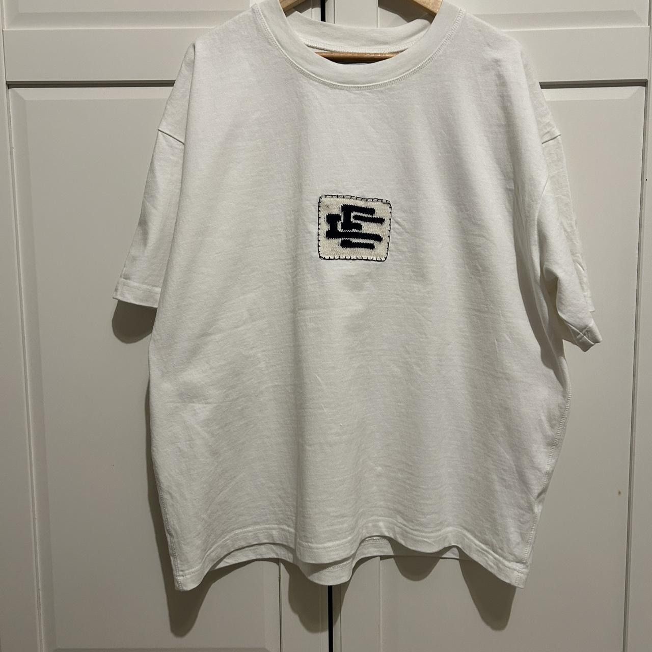 EARLS Earls collection knot patch embroidery t shirt Size US XL / EU 56 / 4 - 1 Thumbnail