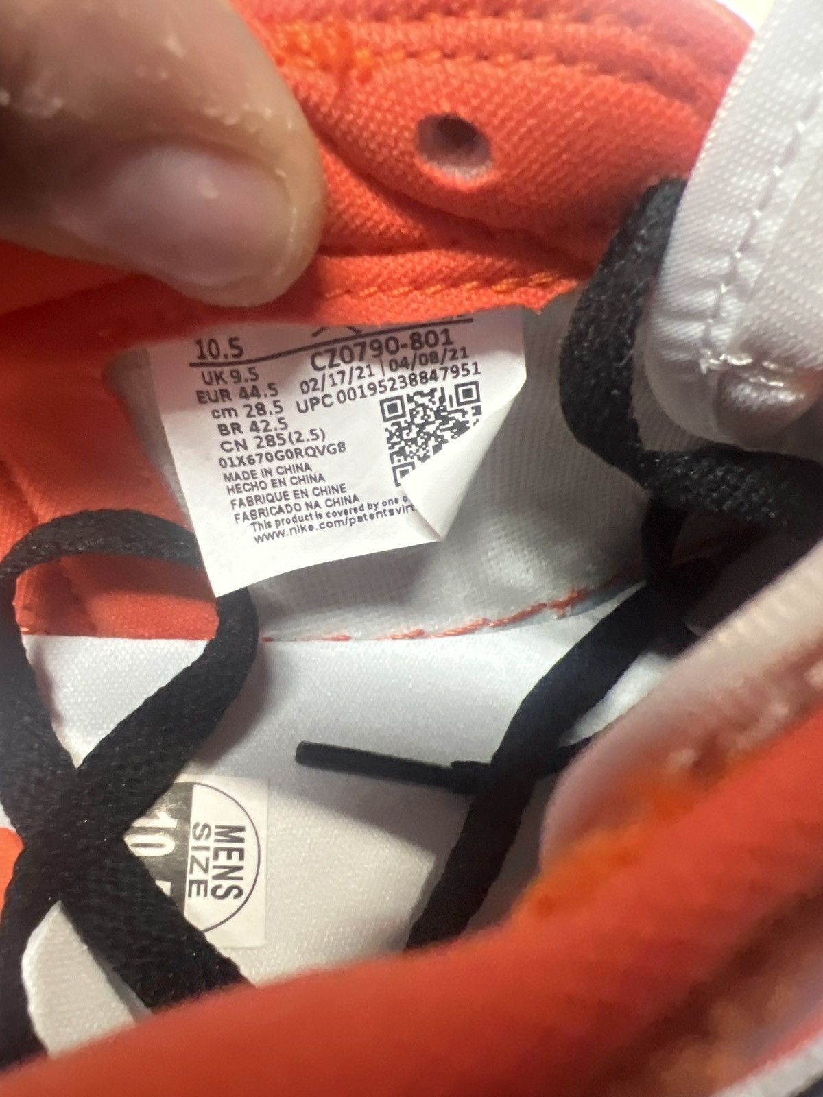 Jordan Brand Jordan 1 low starfish Size US 10.5 / EU 43-44 - 6 Thumbnail