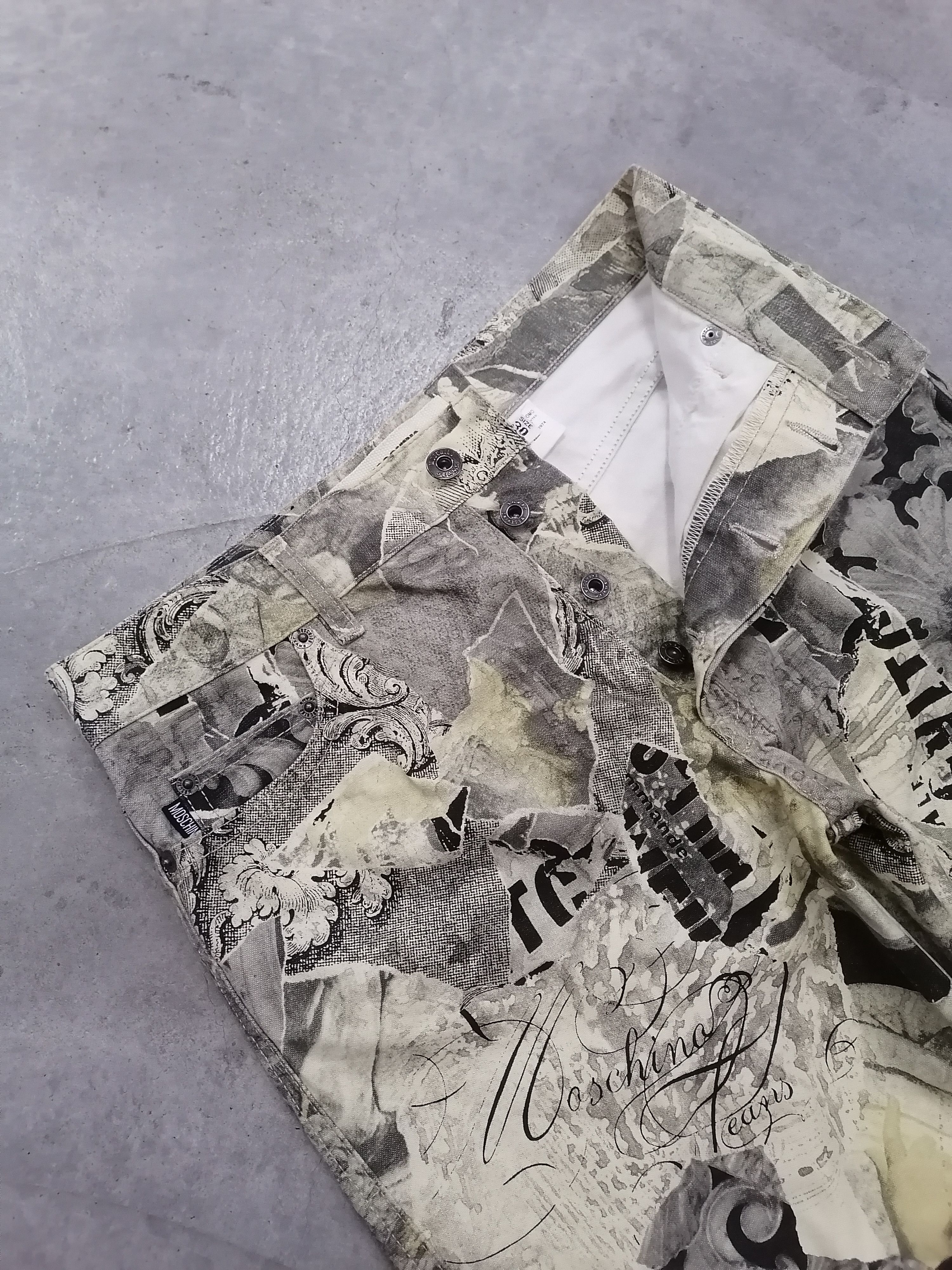 Moschino Vintage 90s Moschino Jeans Collage Print Pants Archive Italy Size US 29 - 8 Thumbnail