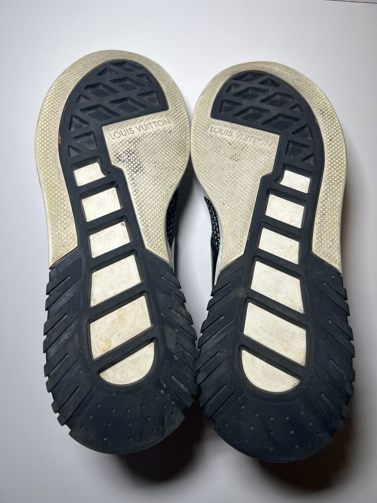 Louis Vuitton Louis Vuitton Laceless Fuel Power Sneaker vintage designer Size US 13 / EU 46 - 7 Thumbnail