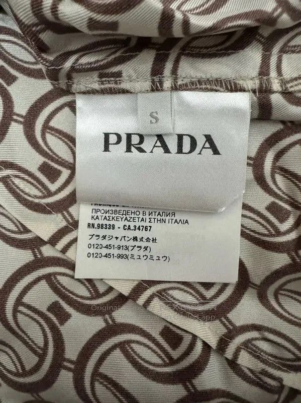 Prada Prada White Silk Printed Jacket. Size US S / EU 44-46 / 1 - 4 Thumbnail