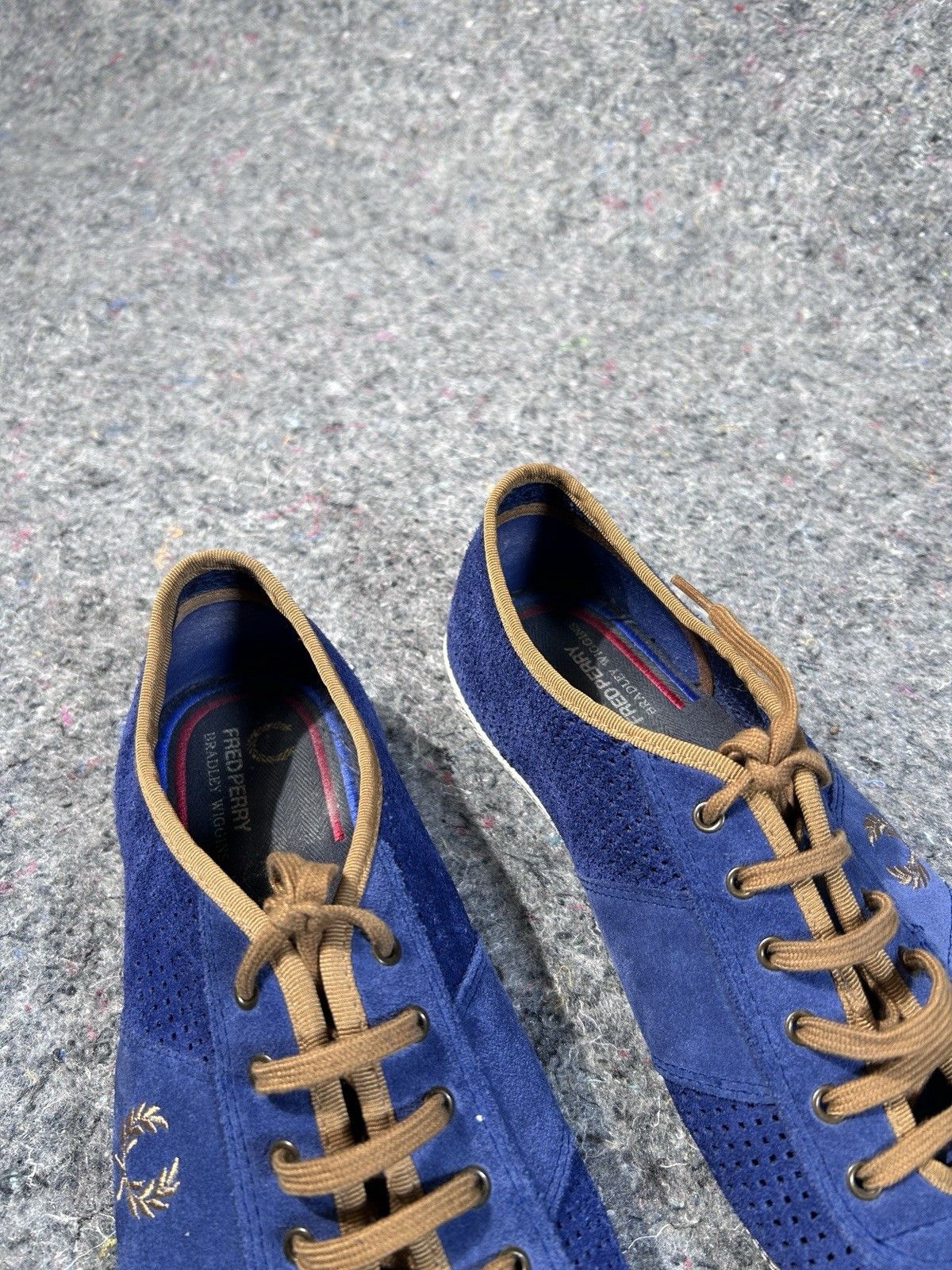 Fred Perry Fred Perry X Bradley Wiggins Howells Suede Trainer Navy US10 Size US 10 / EU 43 - 3 Thumbnail