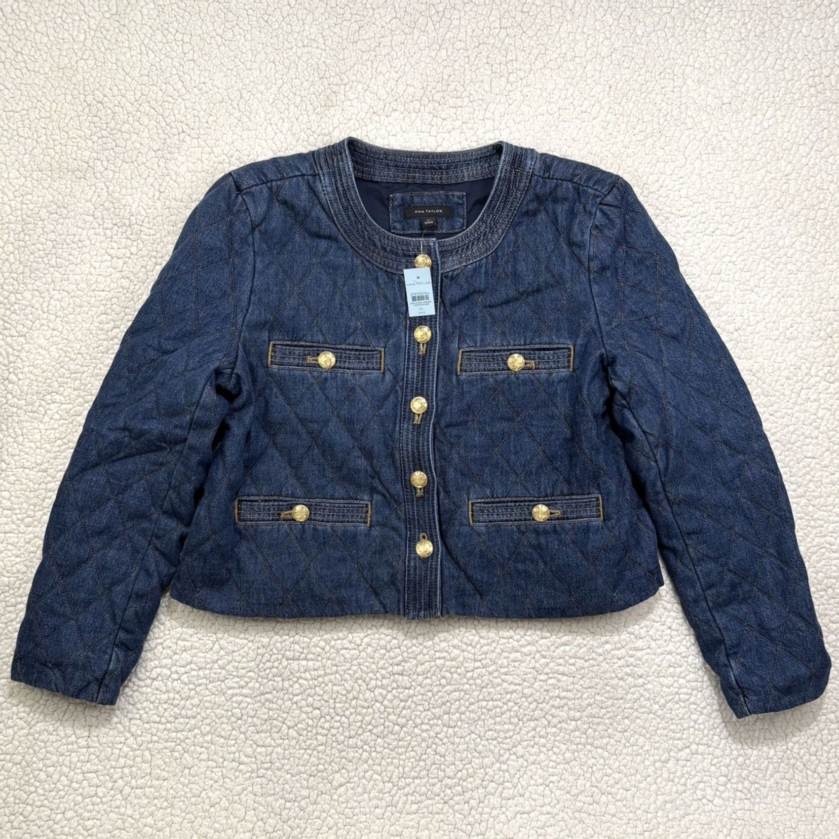 Ann Taylor NWT Ann Taylor Quilted Denim Jacket Petite XL Cropped Dark Wash Blue Button Pocket Collarless Lightweight Lined Short Jacket Women Size XL / US 12-14 / IT 48-50 - 3 Thumbnail