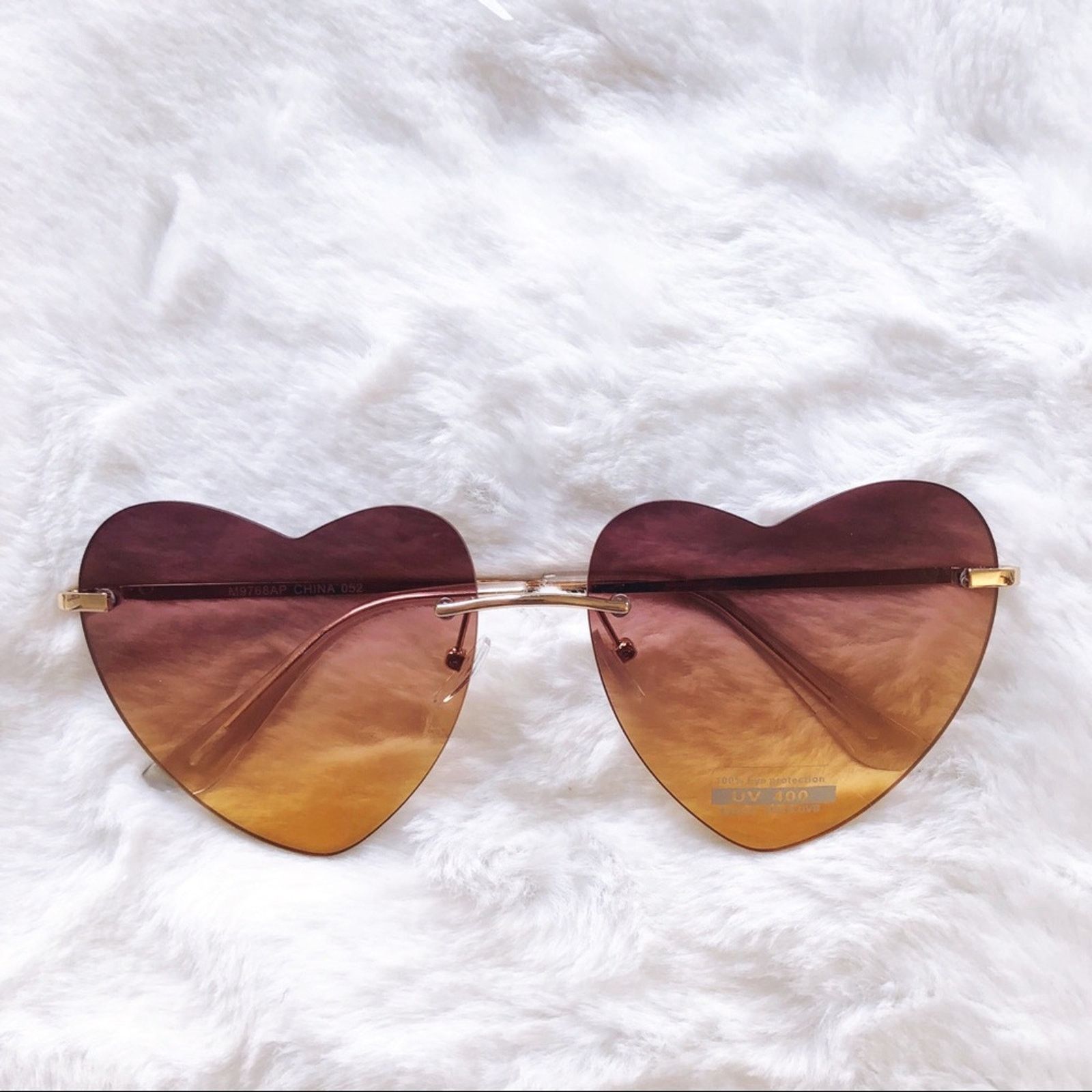 Other Miley Brown & Tan Gradient Heart Sunglasses Size ONE SIZE - 1 Thumbnail