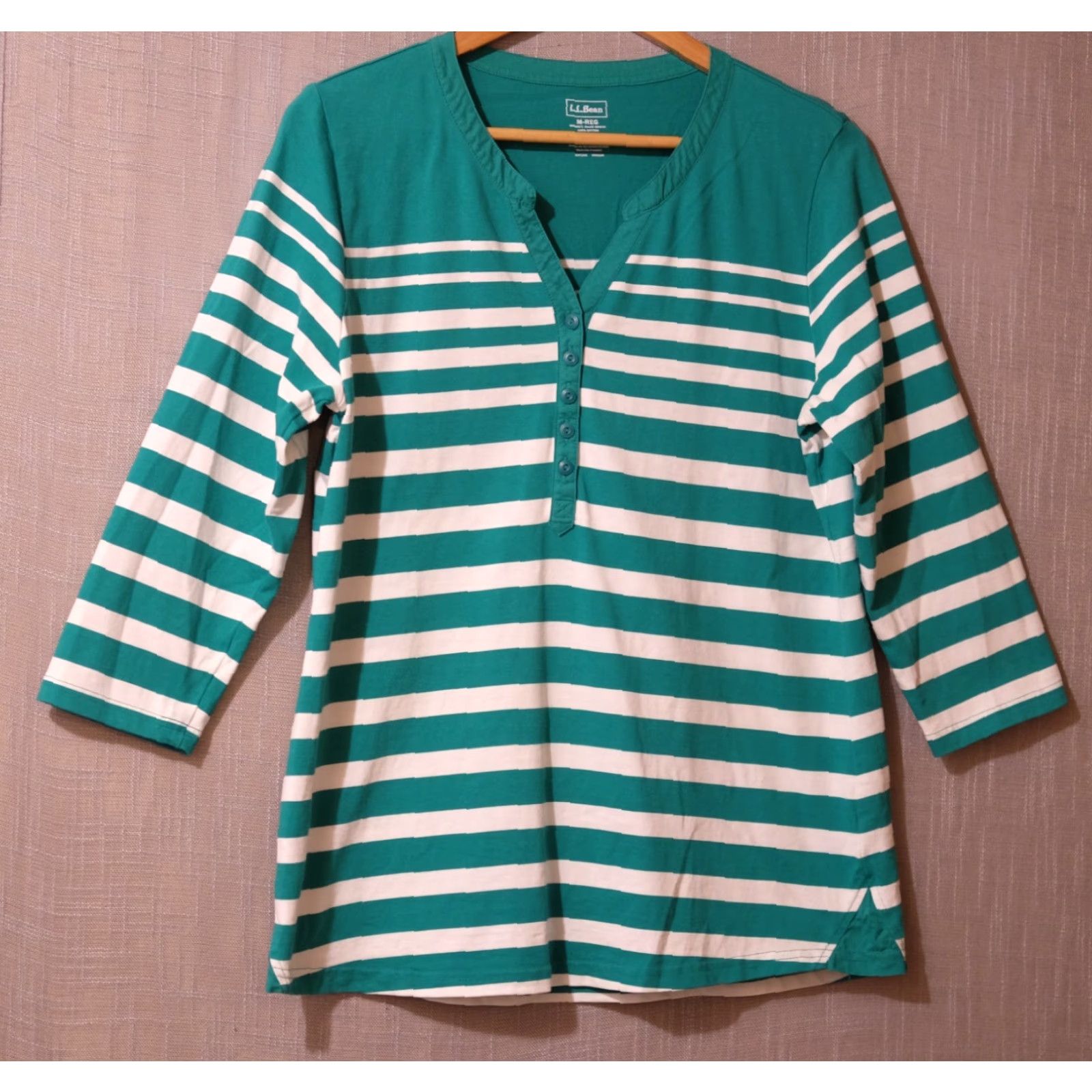 Vintage EUC LL Bean 3/4 Sleeve Henley Top 100% Cotton Green/White Womens M-Reg #A11-47 Shirt Womens M Green/White Linen? Size M / US 6-8 / IT 42-44 - 2 Thumbnail