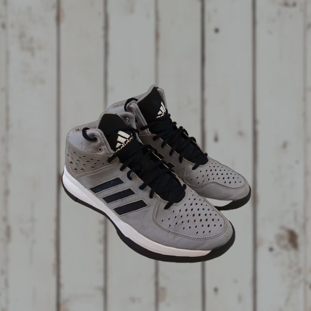 Adidas Adidas Court Fury Shoes Sneakers Men Size 13 Gray Basketball Mid Top Shoes Size US L / EU 52-54 / 3 - 1 Thumbnail