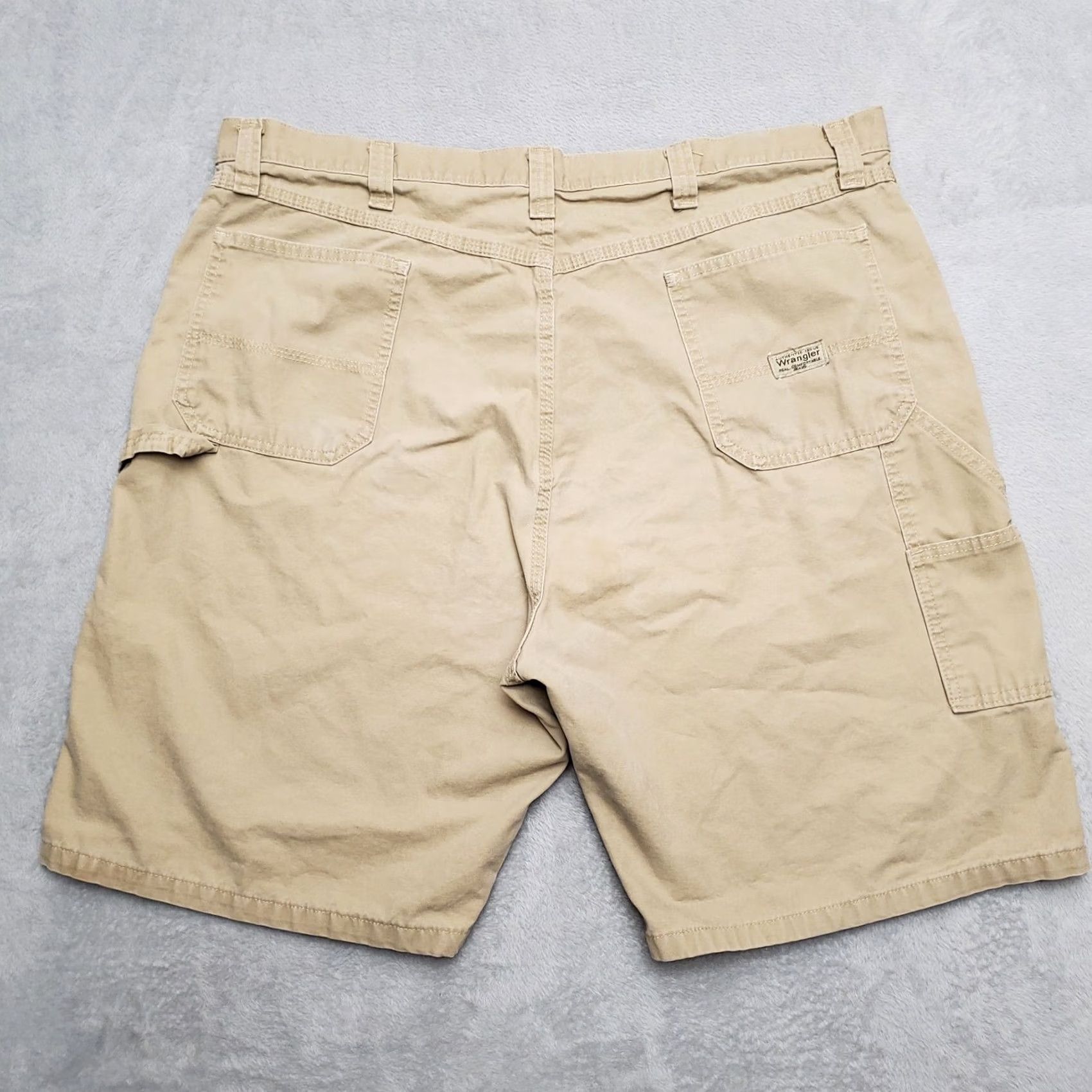 Wrangler Wrangler Cargo Shorts Men 42 Khaki Canvas 100% Cotton Cargo Pocket Flat Front Belt Loops Outdoor Summer Casual Beige Size US 42 / EU 58 - 4 Thumbnail