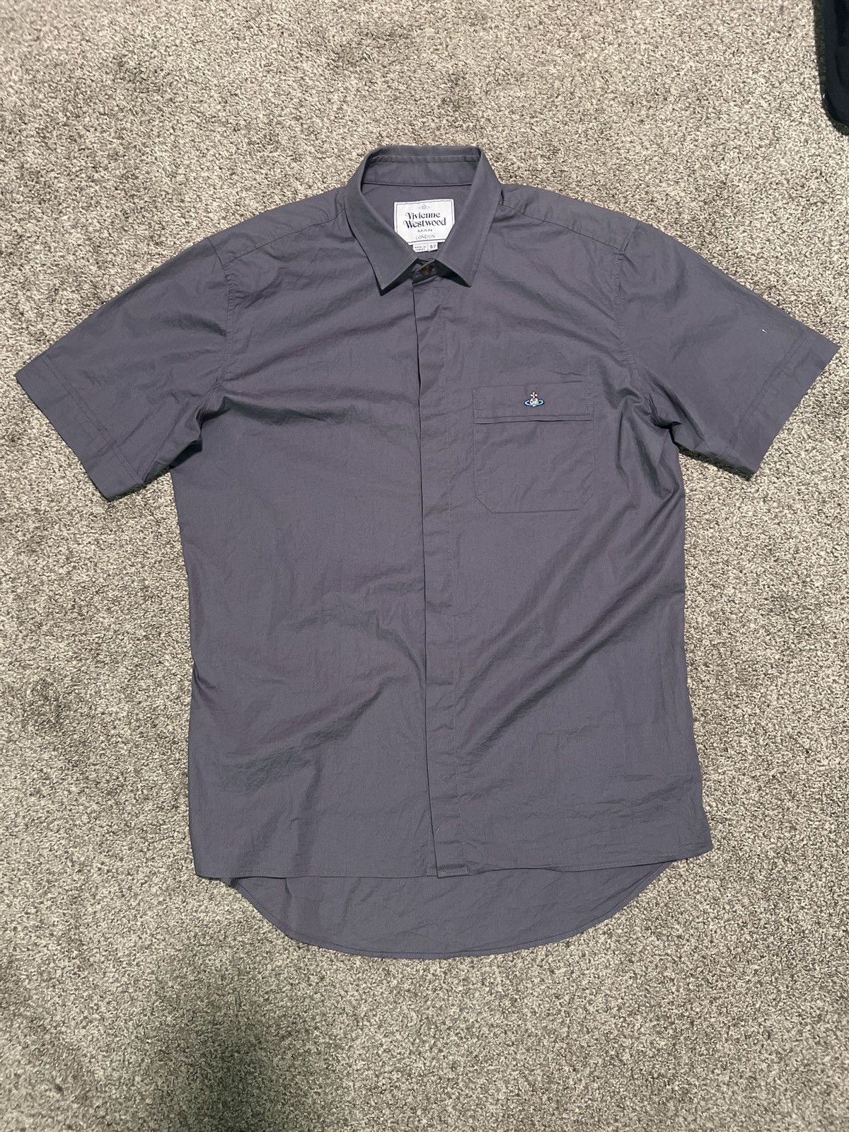 Vintage Vivienne Westwood Orb Logo Button Up Shirt Size L Size US L / EU 52-54 / 3 - 1 Thumbnail