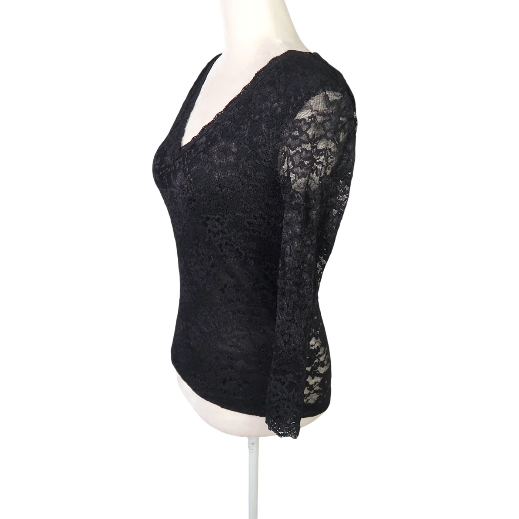 Vintage VINTAGE Moda International Black Lace Long Sleeve V-Neck Top S Womens 90s Gothic Floral Nylon Spandex Blouse Size S / US 4 / IT 40 - 3 Thumbnail