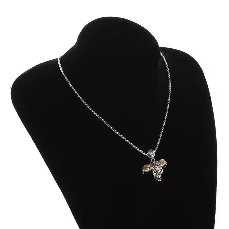 Jewelry Devil Skull Horns Skull Pendant Necklace Size ONE SIZE - 5 Thumbnail