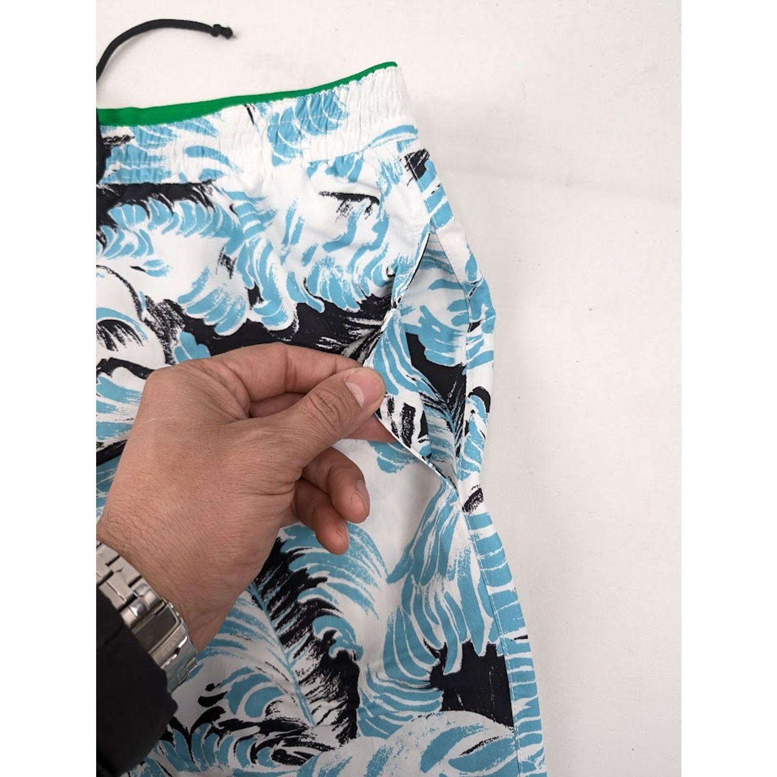 Bottega Veneta o1rshd1 Nylon Printed Feathers Swim Long Boxer in Black/Turq Size US 36 / EU 52 - 8 Thumbnail