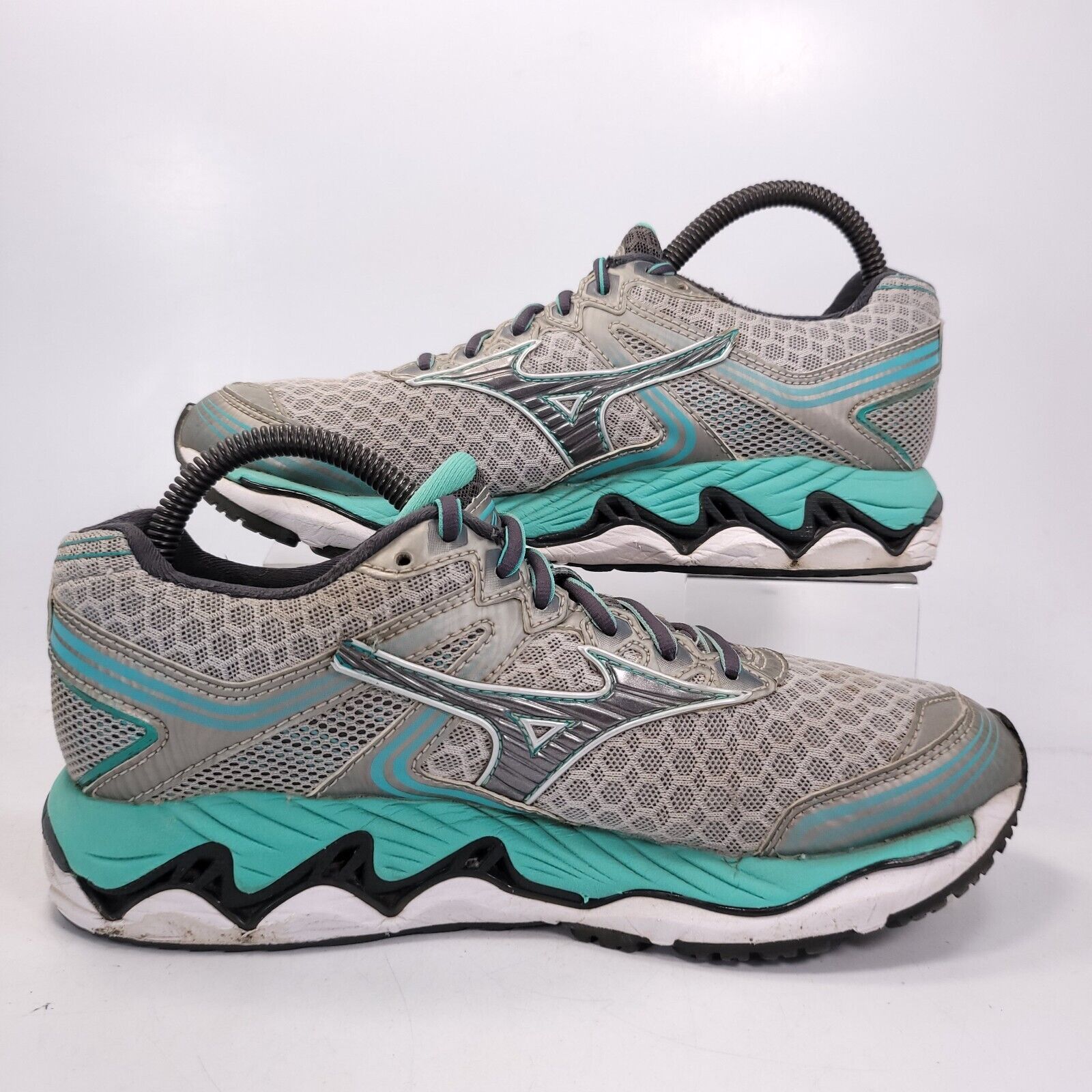 Mizuno Mizuno Wave Paradox 2 Shoe Womens Size 8.5 J1GD154007 Gray Size US 8.5 / IT 38.5 - 6 Thumbnail