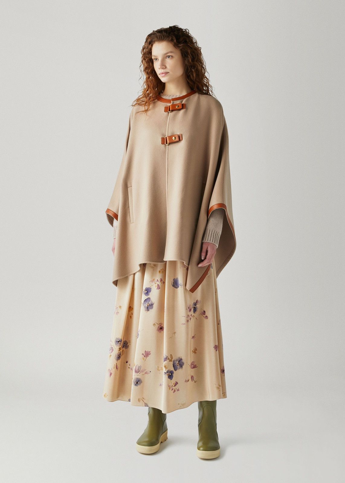 image of Loro Piana O1Srvl11E0424 Kirna Cape Cash Double In Calfskin, Women's (Size XS)
