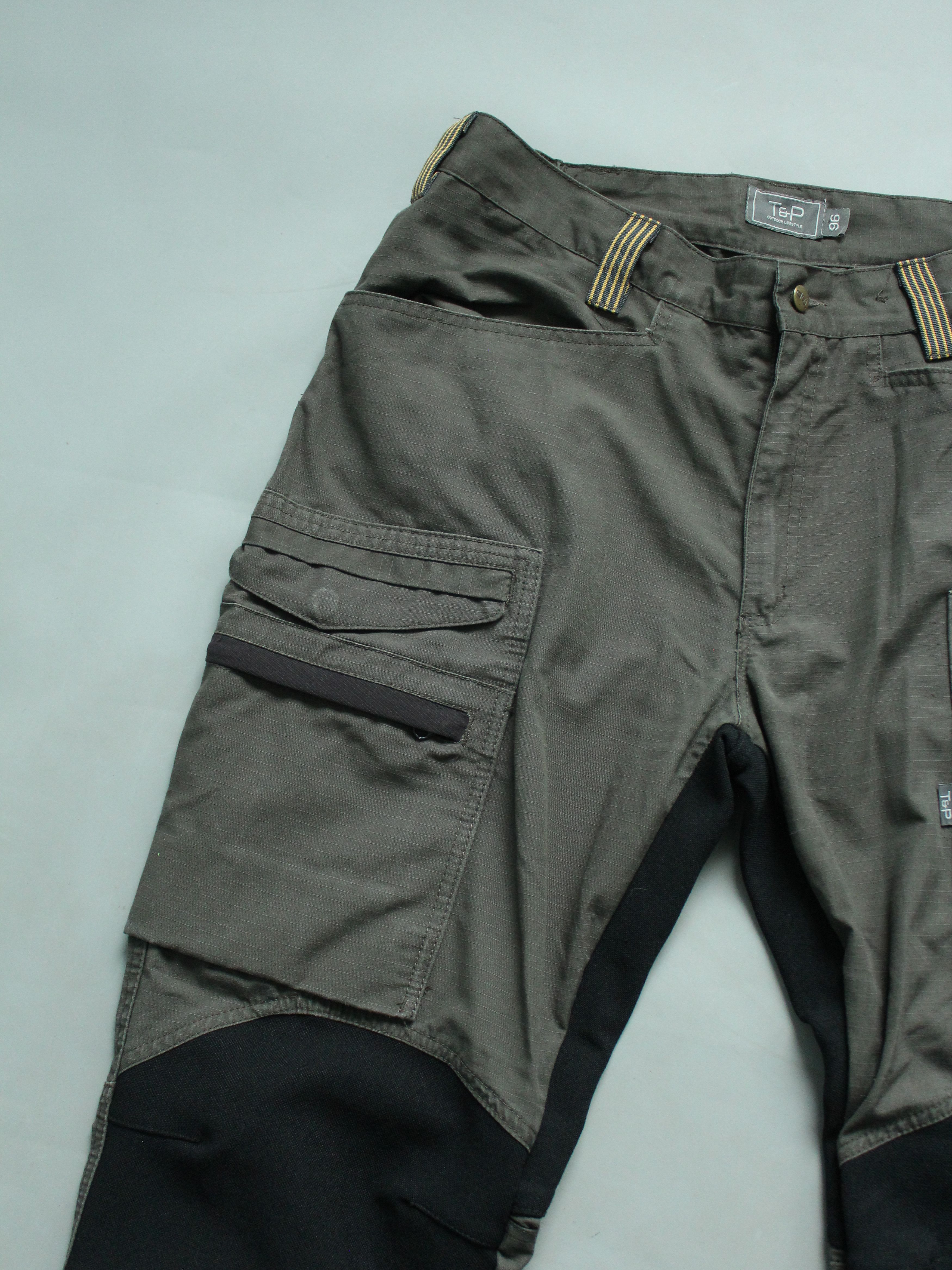 Vintage Mens Outdoor trekking pants ventilated cargo 48 M vintage Size US 32 / EU 48 - 4 Thumbnail