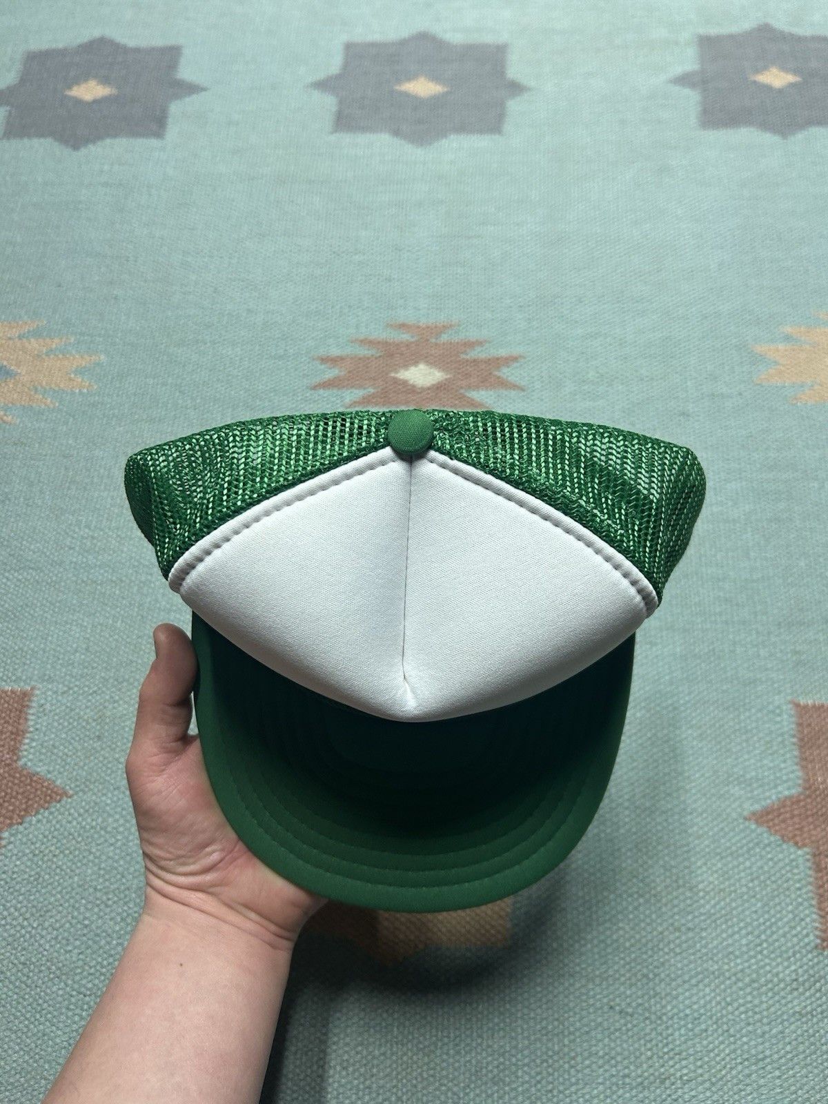 Vintage Vtg trucker hat Fitzgeralds casino hotel Las Vegas st paddys Size ONE SIZE - 3 Thumbnail