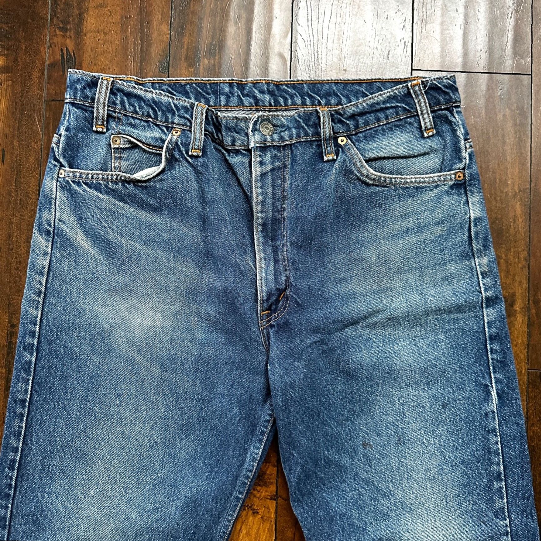 Levi's VINTAGE Levi's 505 Jeans Mens 38x30 Denim Blue 90s 5-Pocket Regular Straight 40505 Canada - (Note: remove extra hyphen?) Size US 38 / EU 54 - 2 Thumbnail
