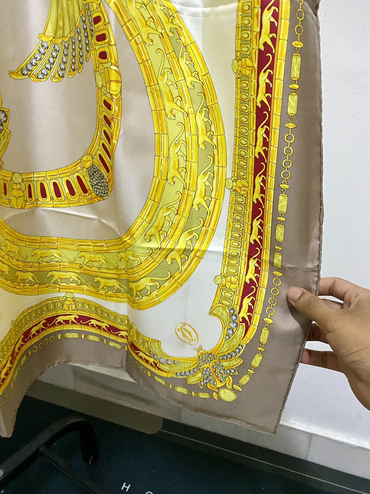 Cartier Cartier 100% Silk scarves made in france Size ONE SIZE - 7 Thumbnail