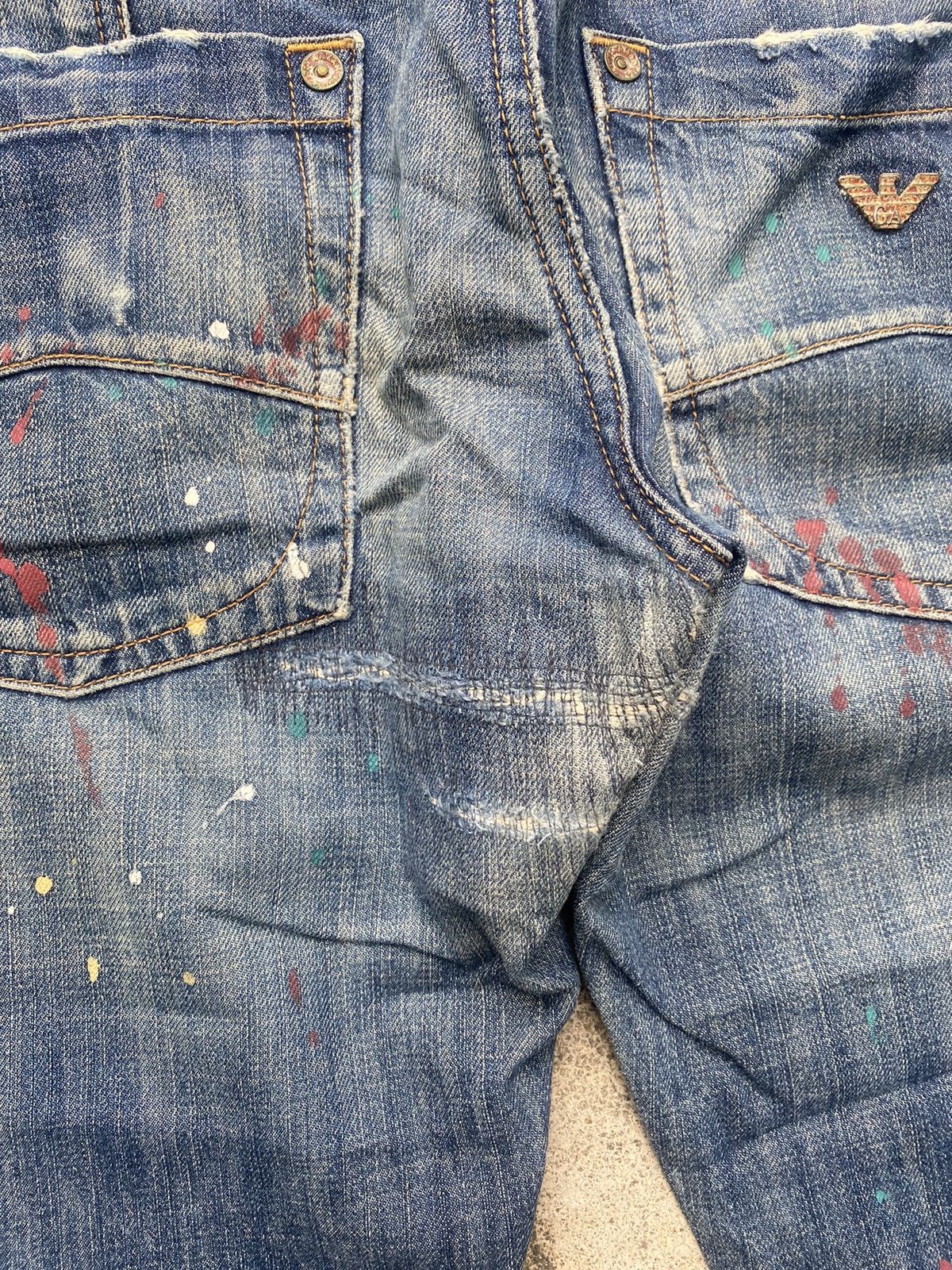 Armani × Armani Exchange × Le Grande Bleu (L.G.B.) Armani Jeans Painted Faded Loose Denim Jeans Size US 33 - 17 Thumbnail