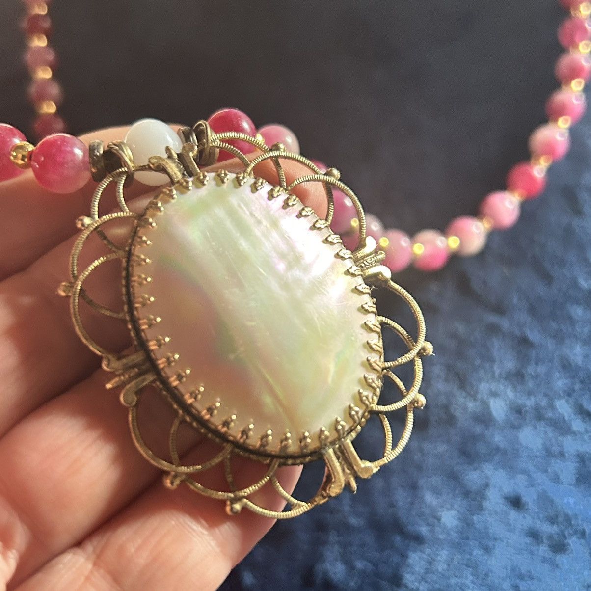 Handmade Handcrafted crackle quartz dogtooth mother of pearl necklace Size ONE SIZE - 6 Thumbnail